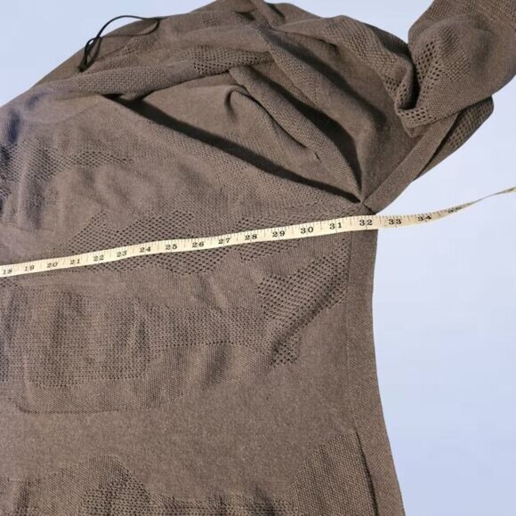 Lululemon‎ Athletica Find Your Light Wrap - One Size - Picture 5 of 6